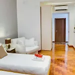 Lh Royal Terrace Penzion 4*
