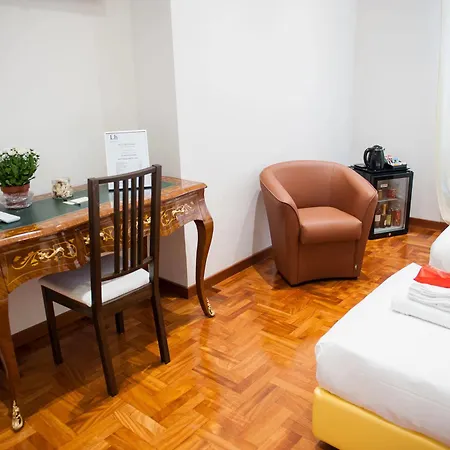 Lh Royal Terrace 4*
