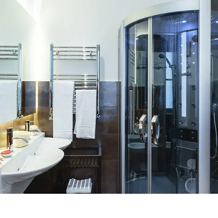 Lh Royal Terrace Гостевой дом Рим