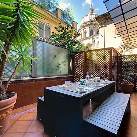 Lh Royal Terrace بيت ضيافة روما